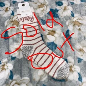 Altar’d State Wifey Socks